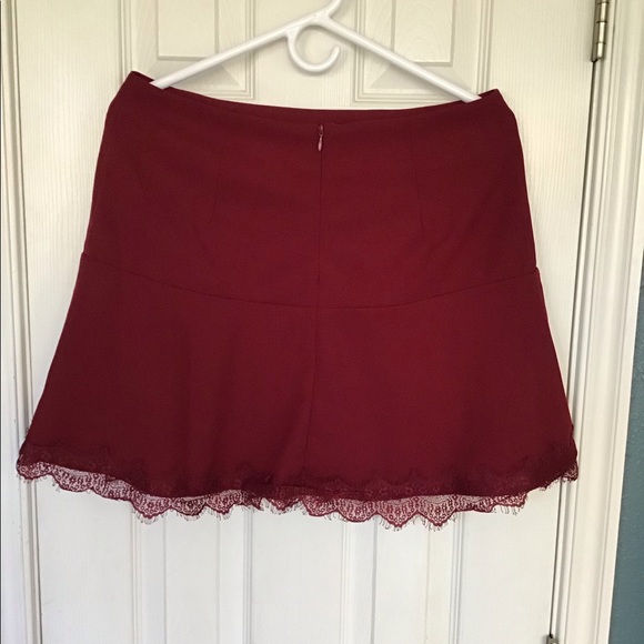 Ladies Nanamacs Burgandy Skirt Size Large - Picture 5 of 14